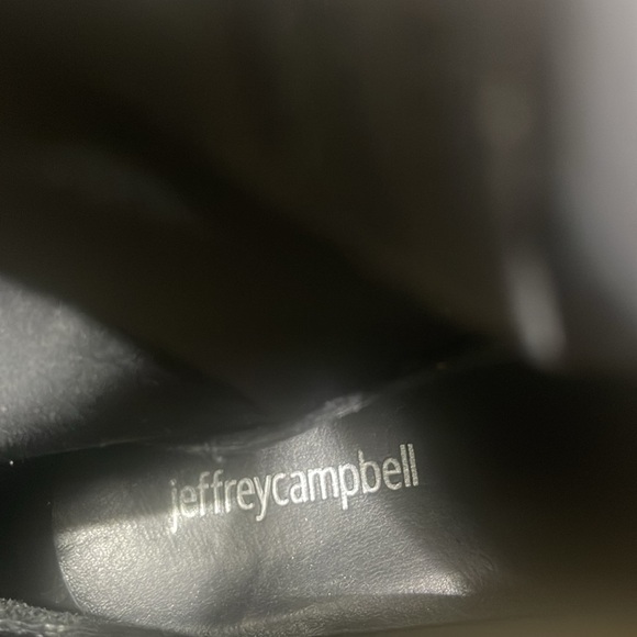 Jeffrey Campbell ankle black & white sole point toe boots. Excellent condition - Picture 5 of 6